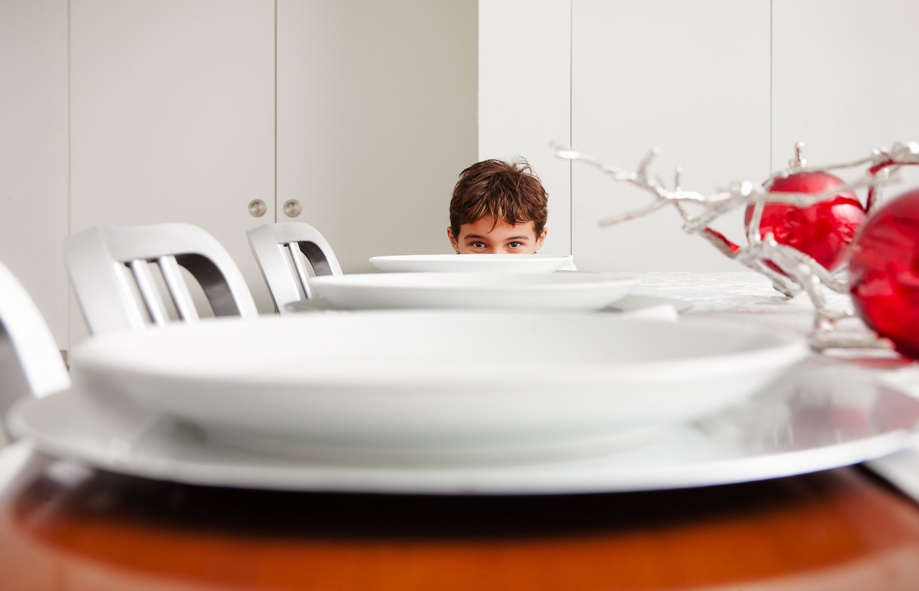 scj-girls_face_over_dining_room_table